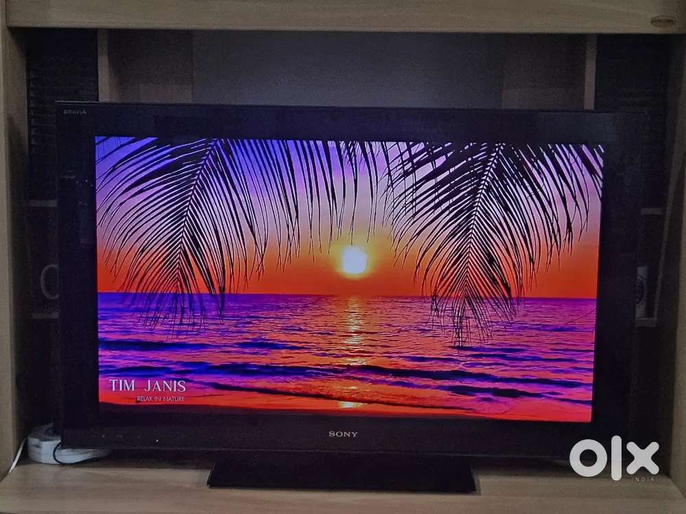 Sony Bravia Colour 40 LCD Full HD TV. KLV 40NX 500