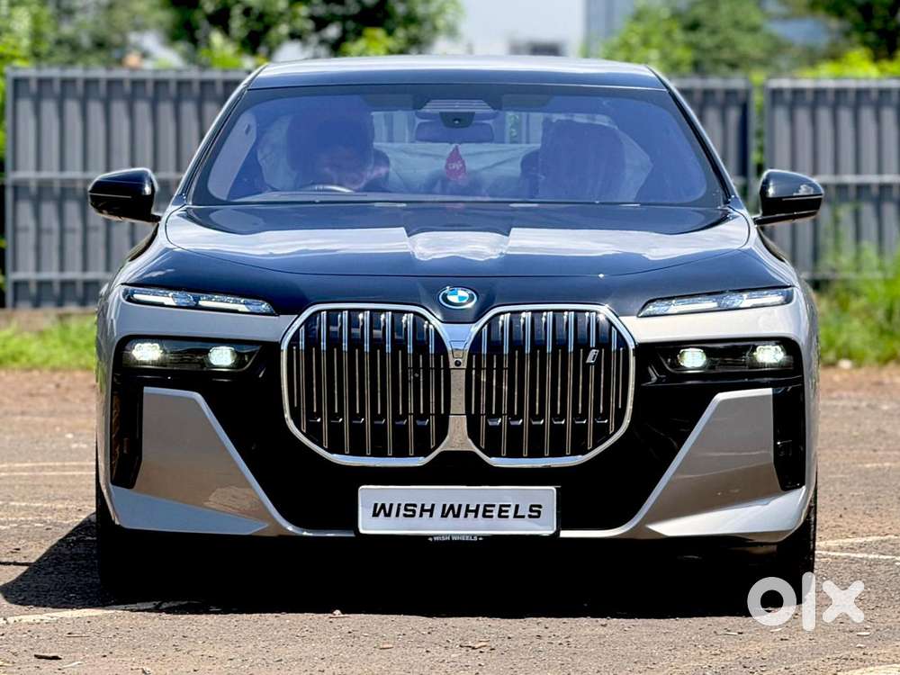 BMW i7 xDrive60, 2023, Electric
