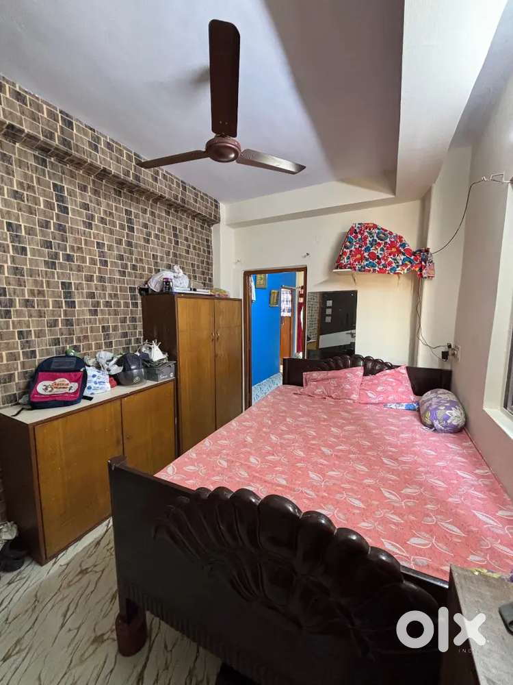 3bhk flat near 42 bus stand chowbaga, urgent for sale 27.5L