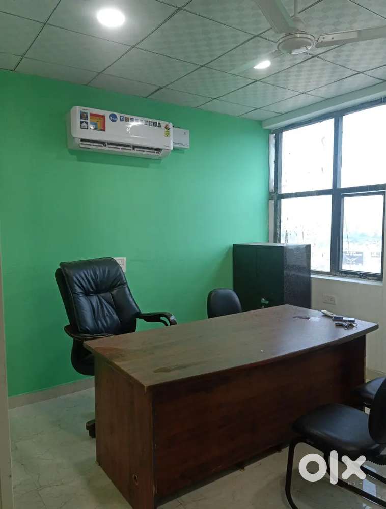 Furnished office 270 sqft SBC sunny enclave sector 125upar gopal swets