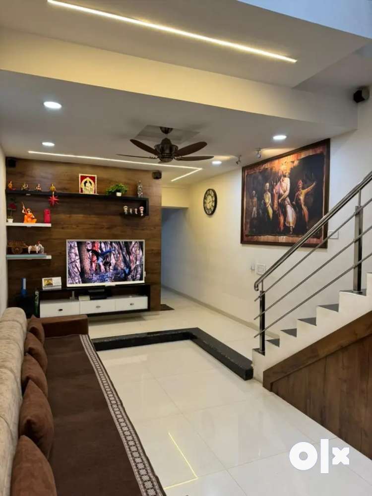 Luxurious duplex Row house fully furnished at vadjaimata nagar