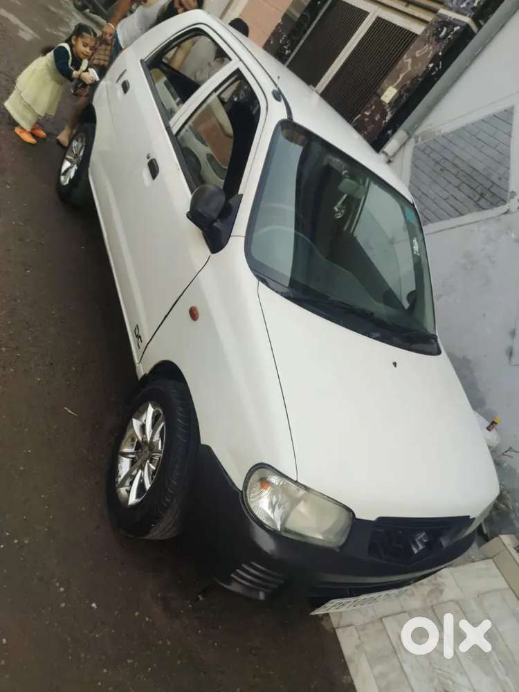 Good condition non accident ac hitter ok tyre good