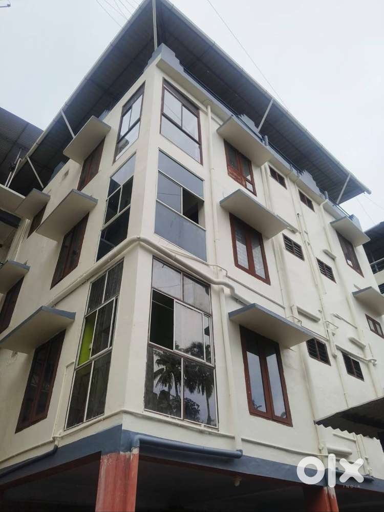 3.5 BHK Apartment for Sale near Collectorate