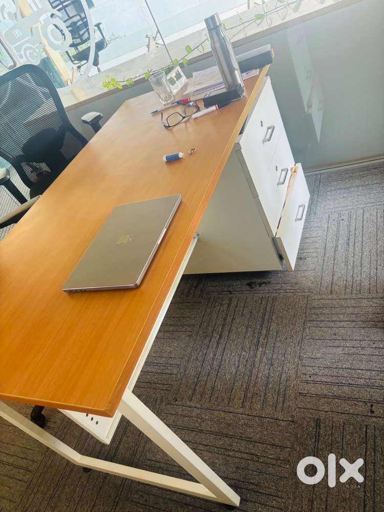 Once used office table