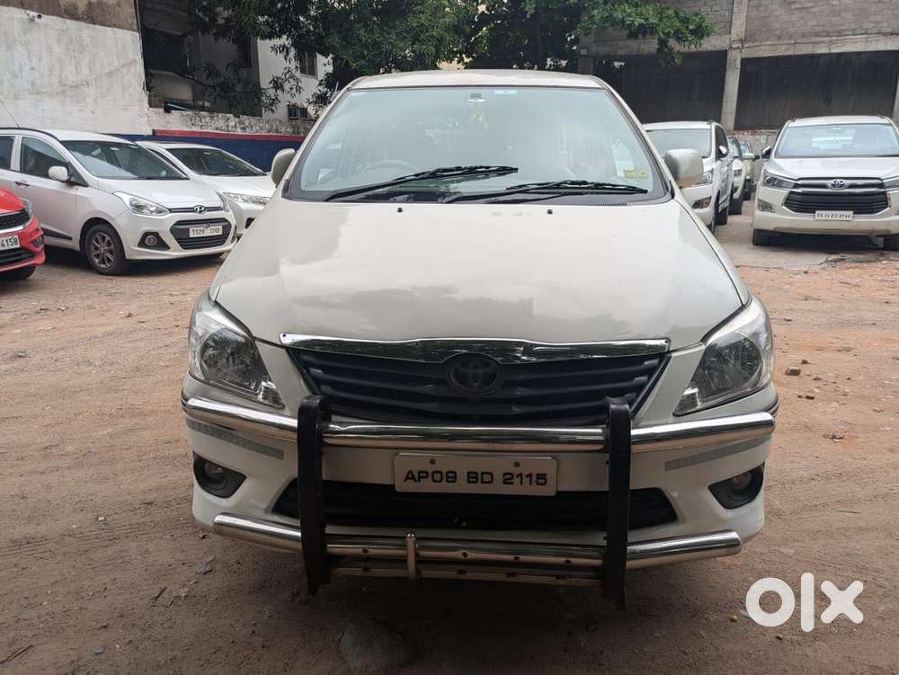 Toyota Innova 2.5 G (Diesel) 8 Seater, 2006, Diesel