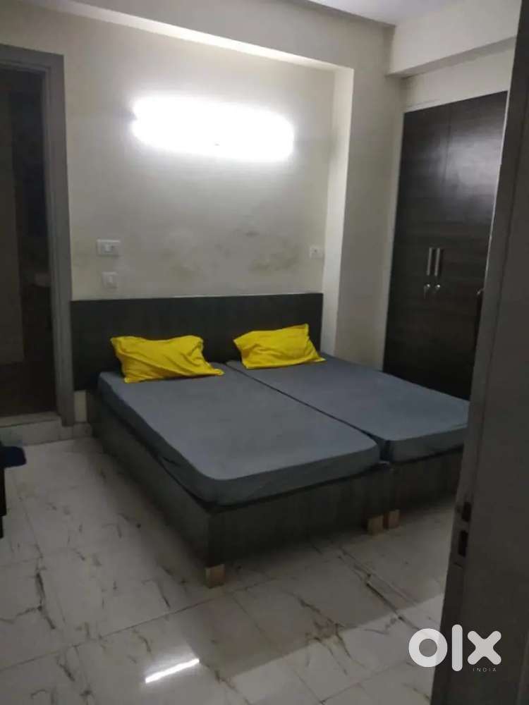 NO BROKERAGE 500+ Executive Boys PGs with meals & amenities in Noida!