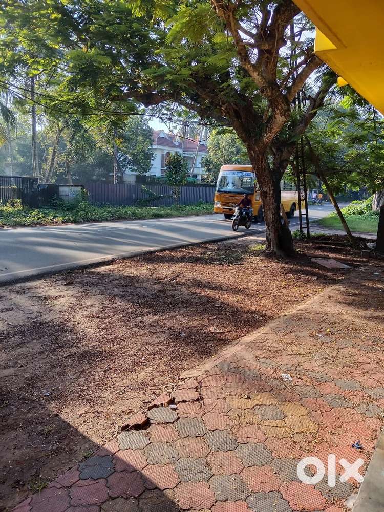 Commercial space for rent-Mavelikkara Kayamkulam main- Pallarimangalam