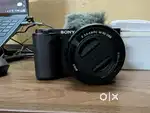 Sony Alpha ZV-E10L Mirrorless Camera 24.2MP + Kit Lens (Like New)
