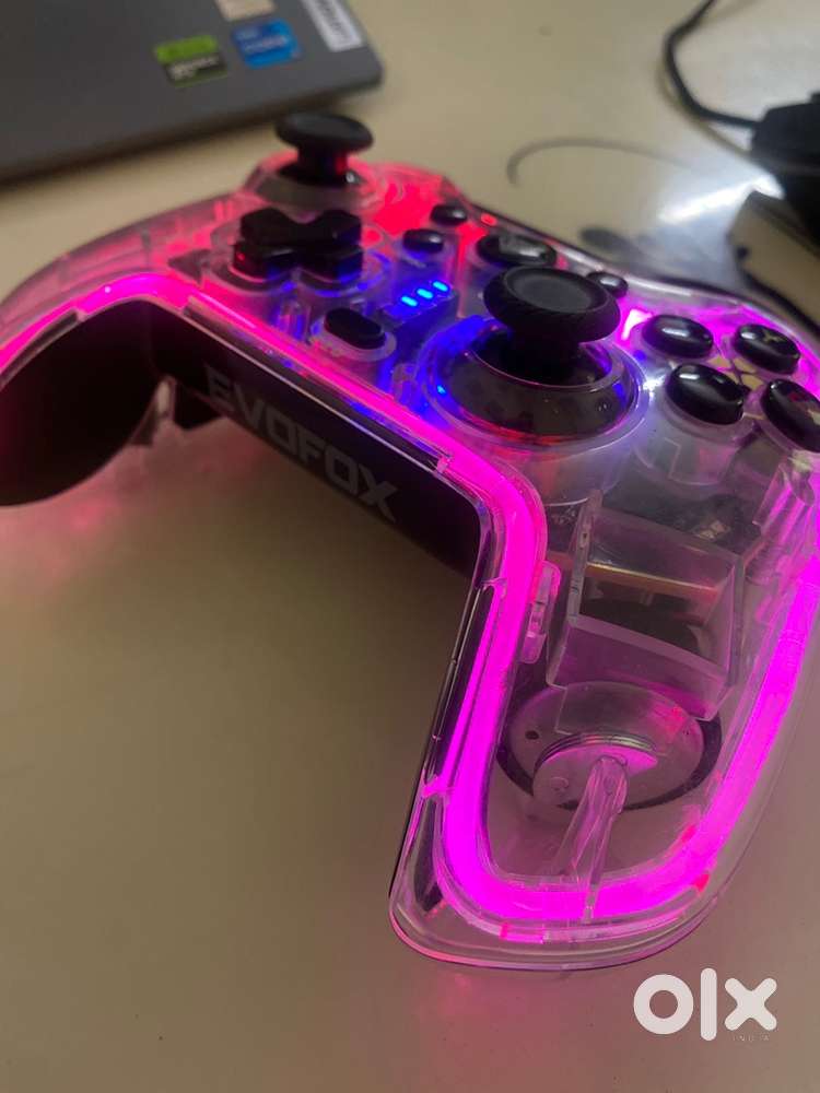 EVOFOX ELITE X RGB WIRED GAMING CONTROLLER