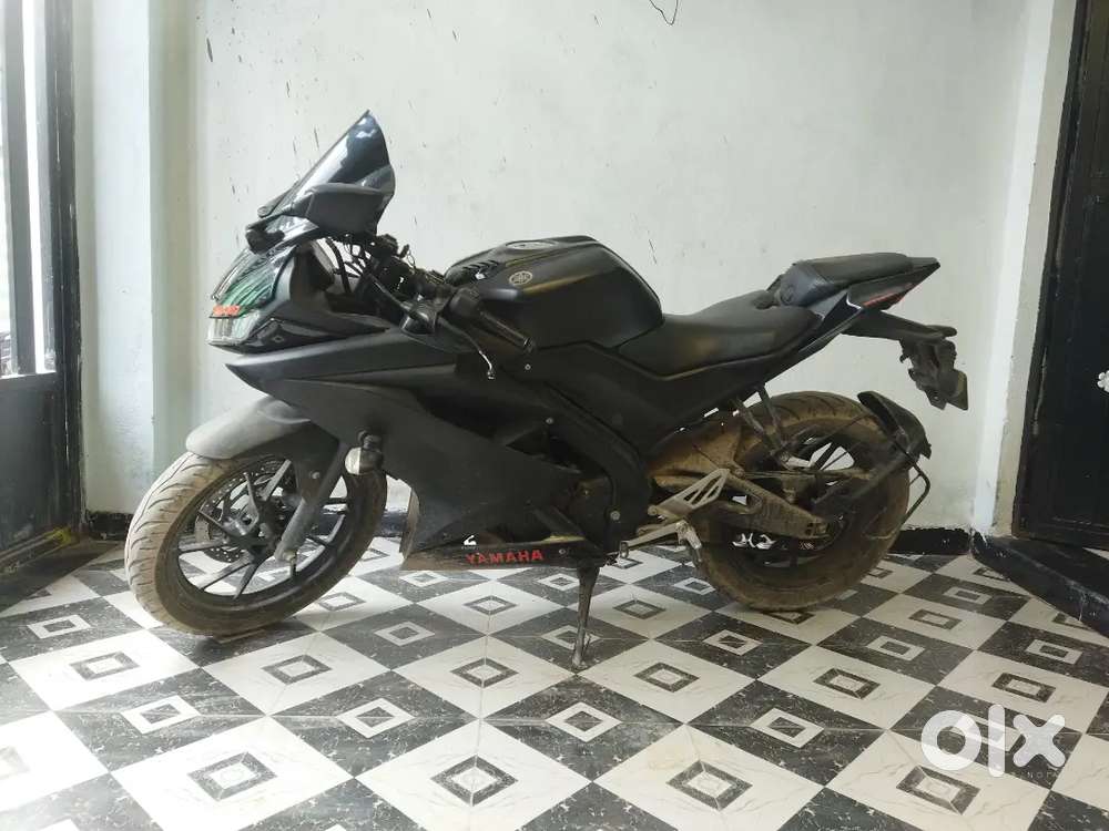Yamaha R15 v3 Black