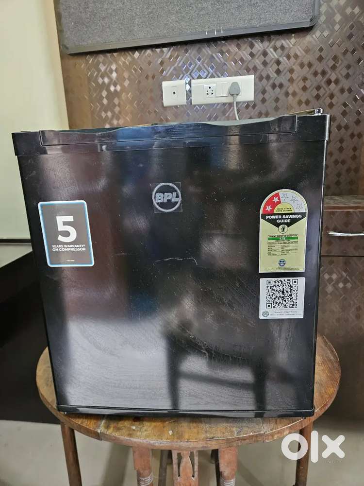 Mini fridge