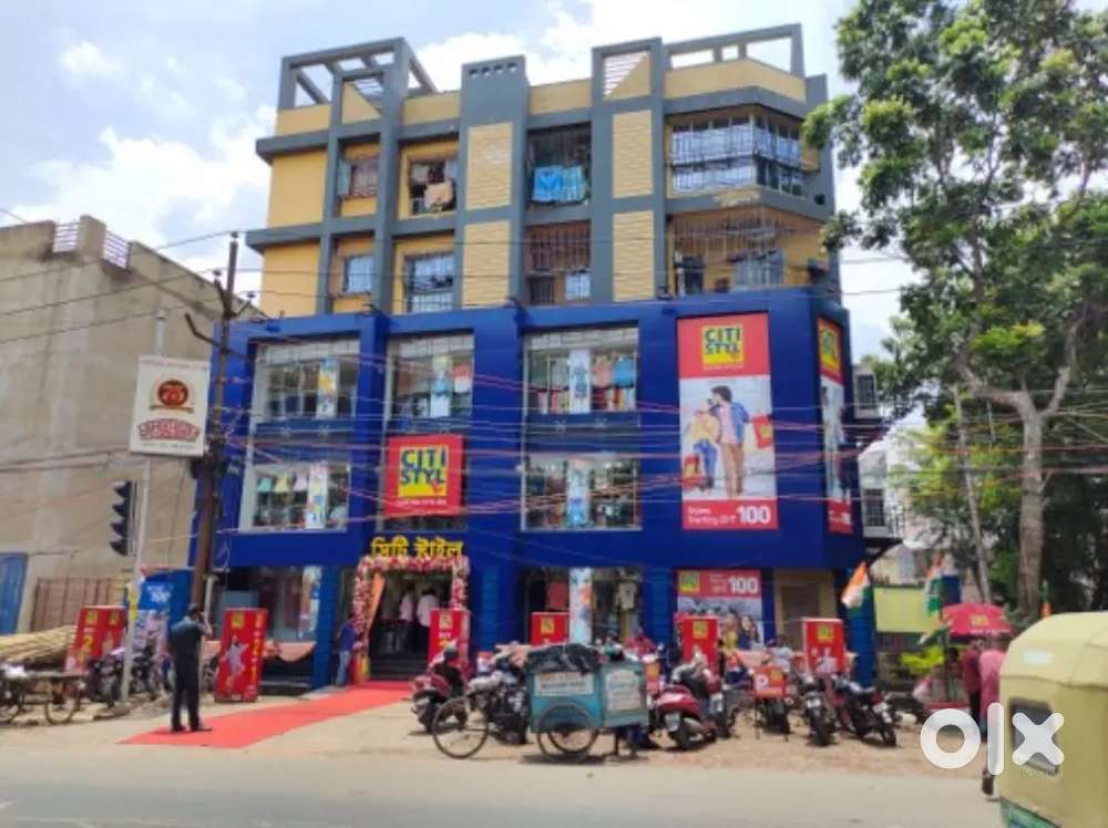 Shopping mall sales job