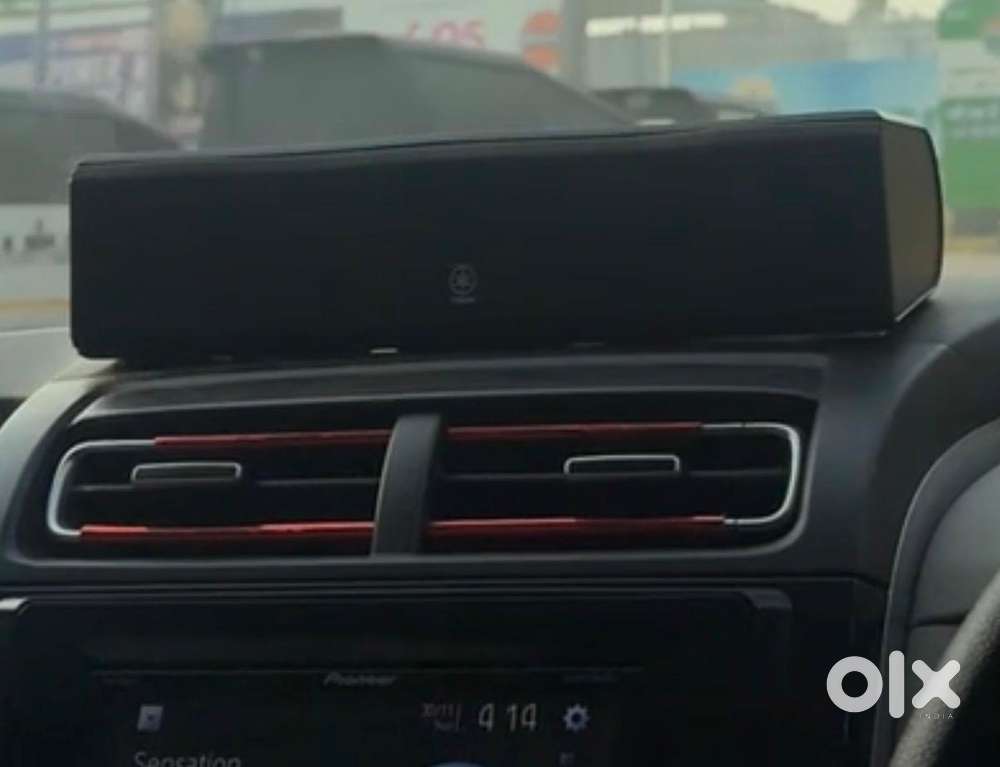 YAHAMA Centre speaker for car dashboard