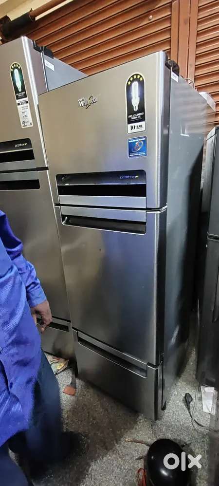 Whirlpool 3door fridge