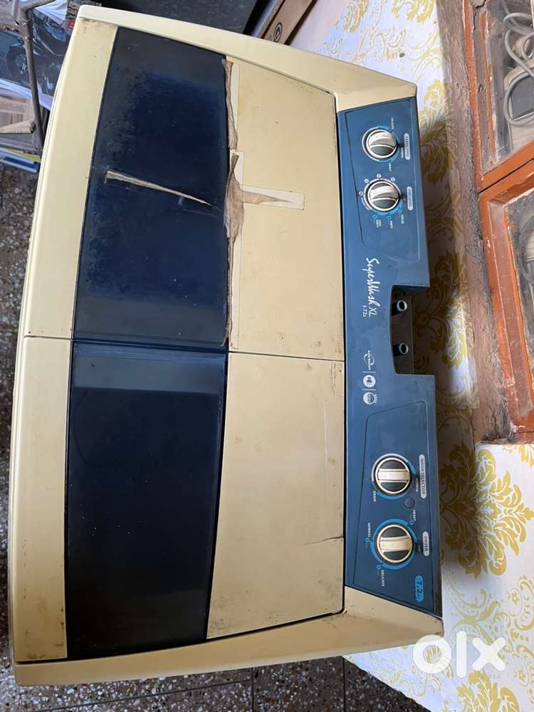 Wirlpool semi automatic washing machine