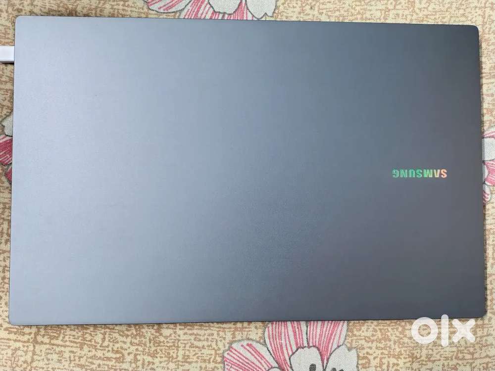 Samsung Galaxy Book 4 – i5 13th Gen  16GB RAM  512GB SSD
