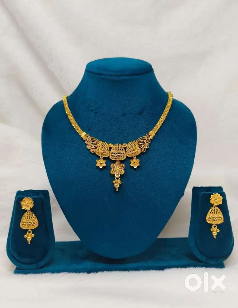 Aarvi jwellery collection n Acessserie