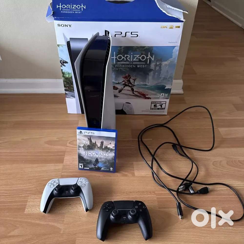 Sony PS5 Blu-Ray Console Horizon Forbidden West Bundle With 2