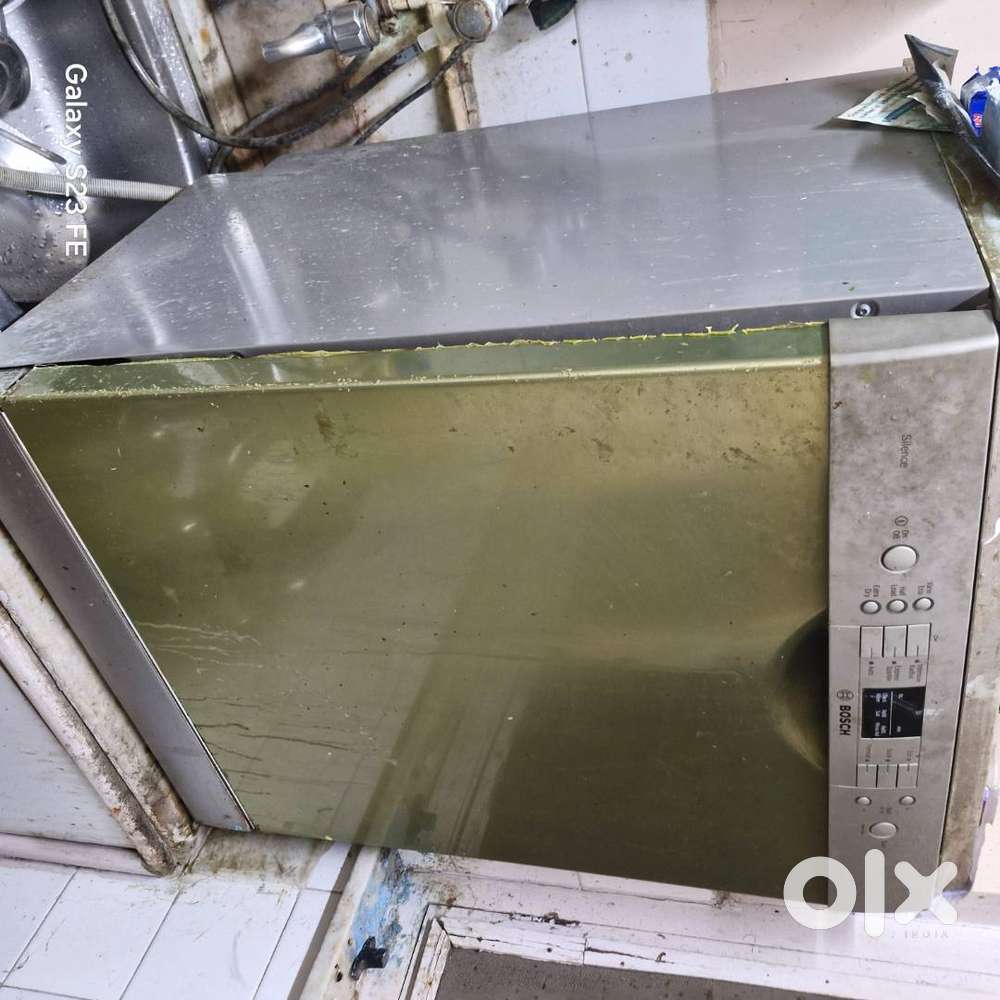 Bosch 13 Place Setting Dishwasher with Intensive Kadhai Program