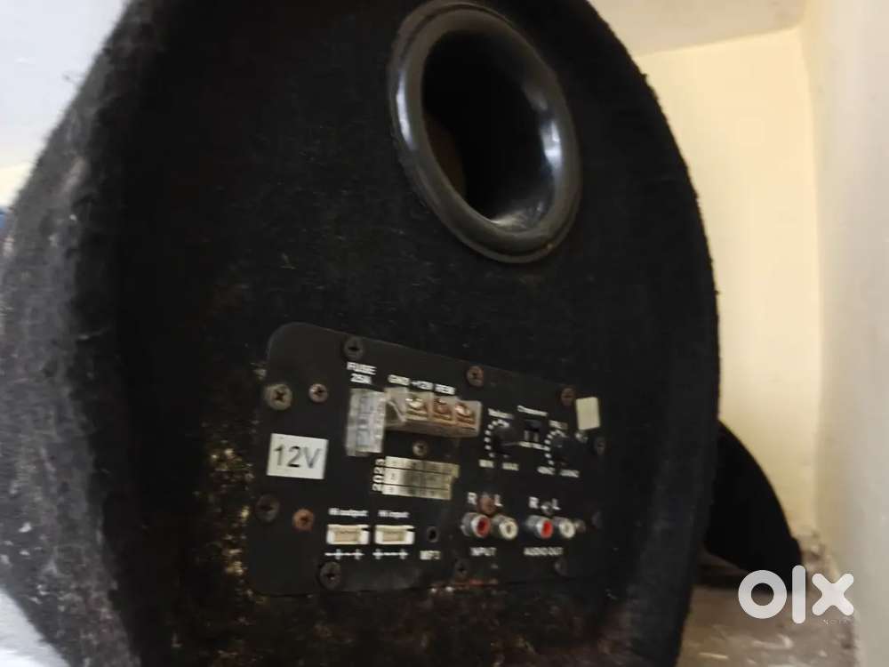 10 inches subwoofer good condition nice bas clarity