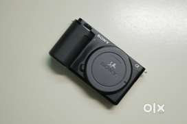 SONY ZV-E10 CAMERA BODY