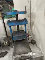 Rubber hand press machine M/S Engineer