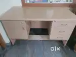 Computer table