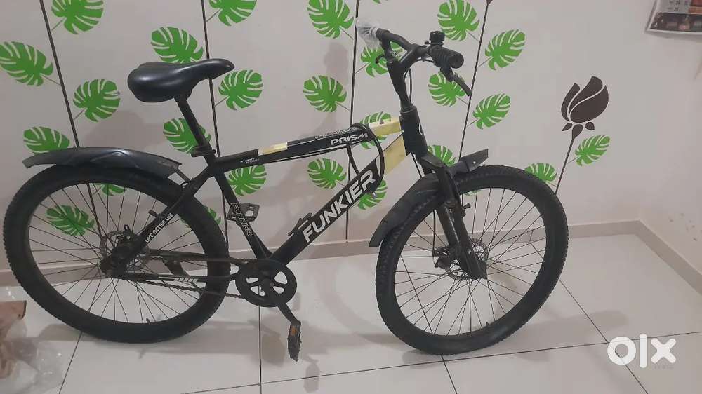 Only 5 month loss use bicycle top condition new e new tyre