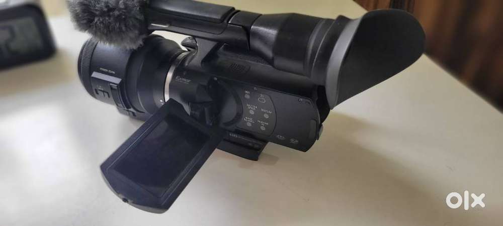 Sony 2012 Handycam ( NEX-VG30 )