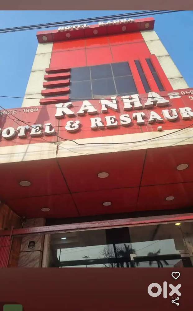 होटल में बर्तन धोने के लिए एक आदमी की ज़रूरत है