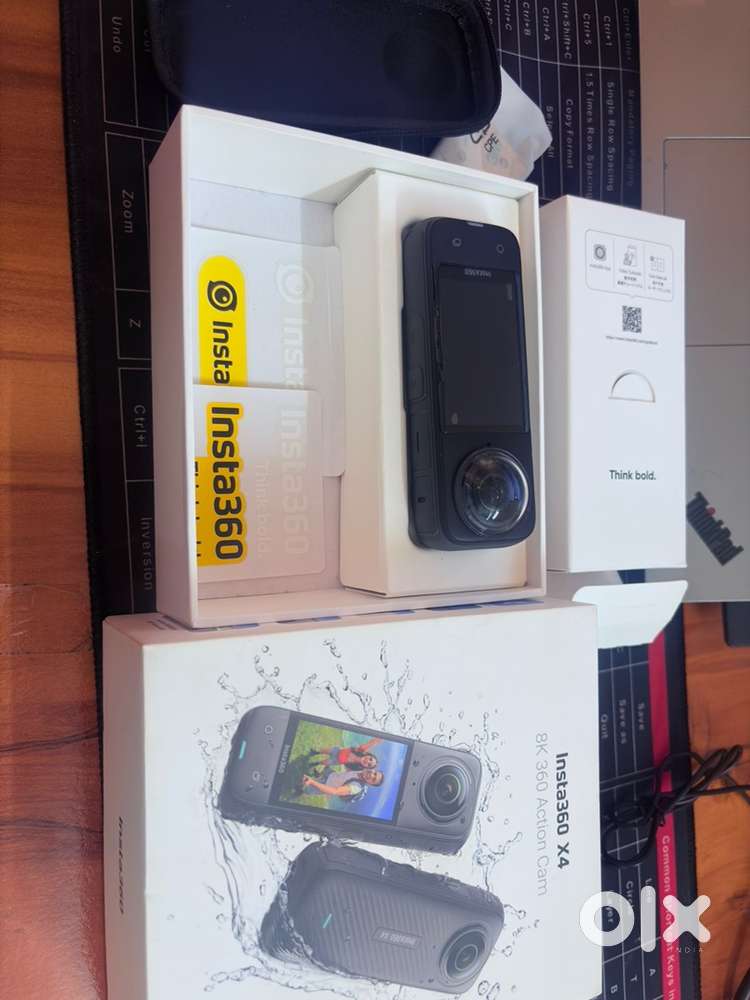 Insta 360 x4 in excellent condition with motorcycle bundle and mic