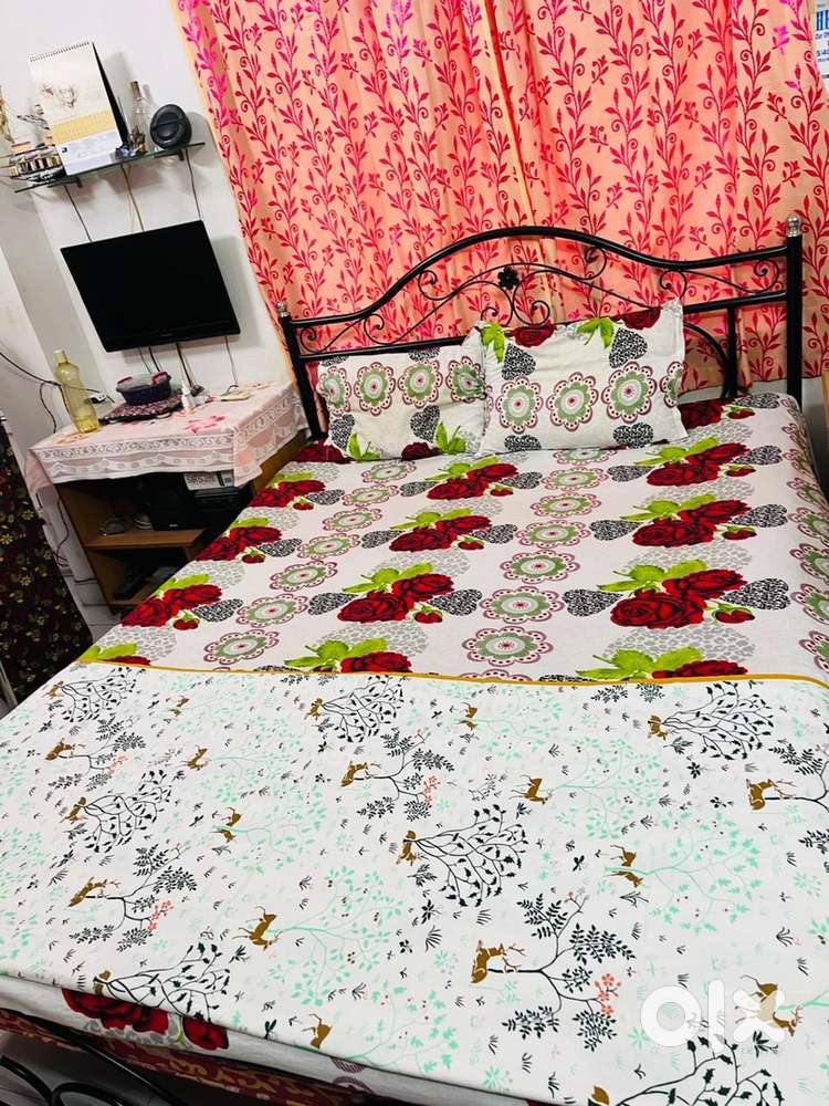 Iron Bed 7x5