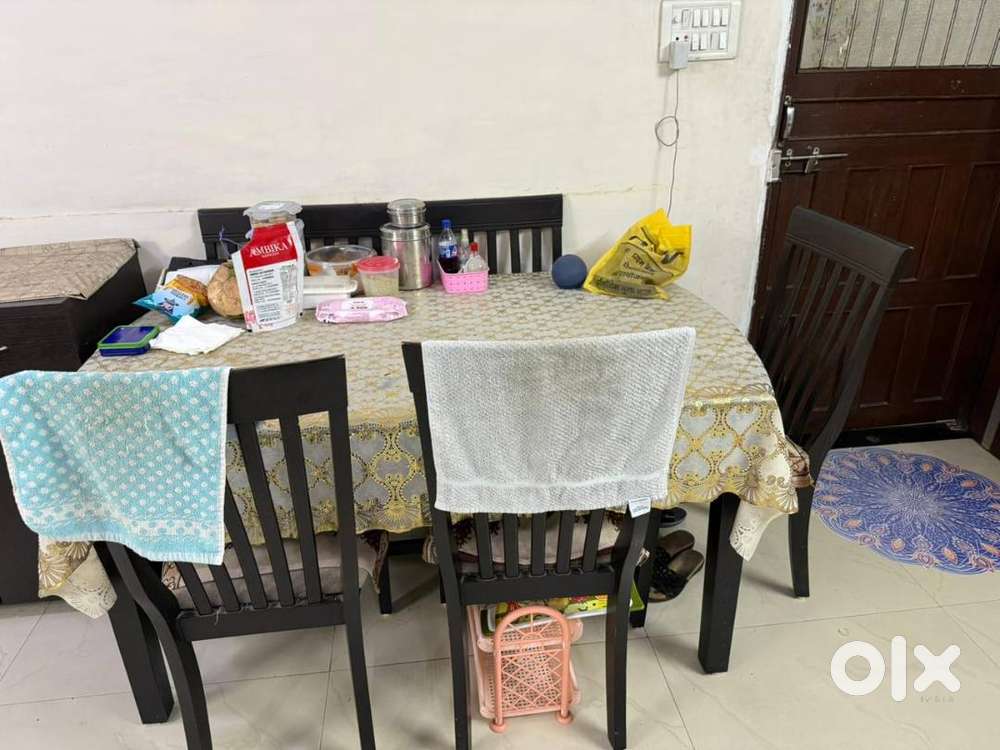 Dining Table 6 seater with bench