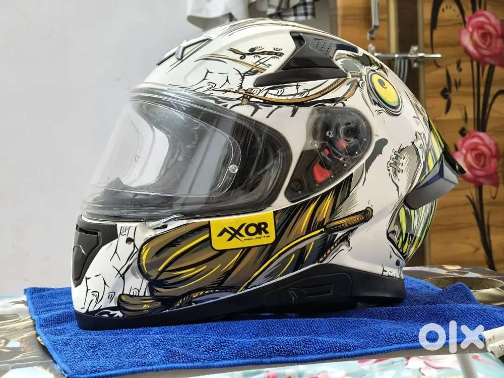 Axor full faced helmet