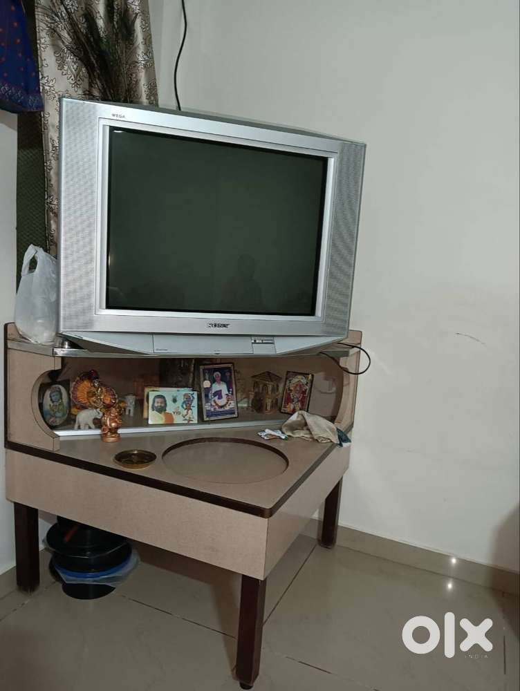 Tv with tv corner