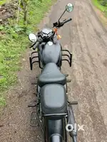 Royal enfield classic 350 black color