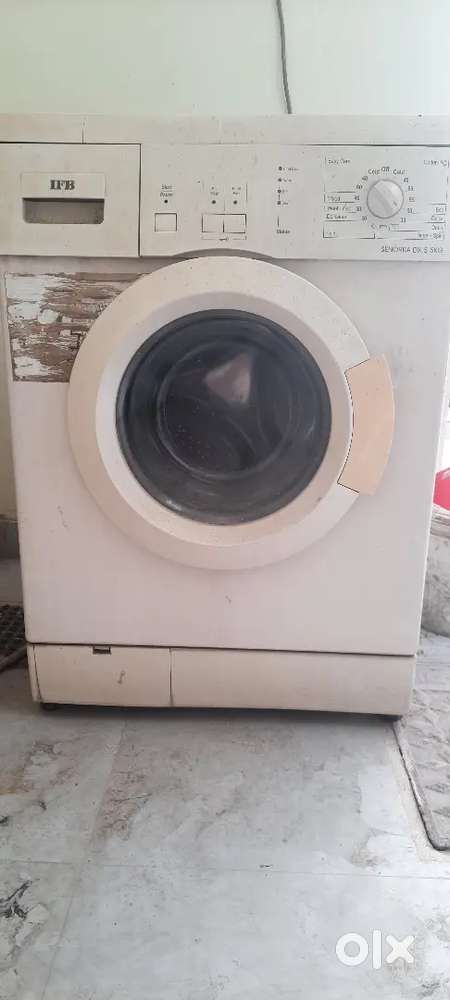 IFB WASHING MACHINE.
