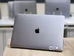 Apple Macbook Pro i9 16GB Ram 1TB Apple SSD 5.5gbGraphics Touchbar