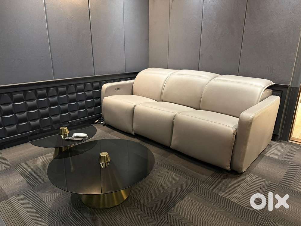 Recliner sofa
