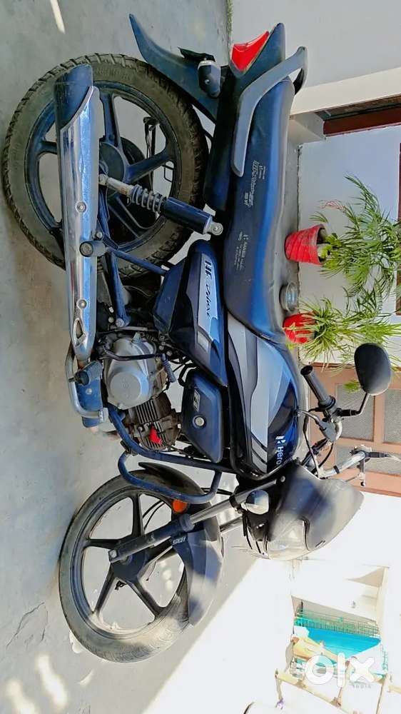 Good bilkul saaf motorcycles khat chle 1 owner