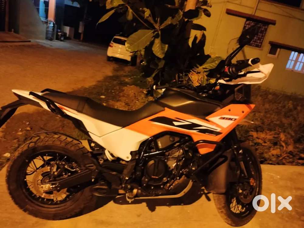 390 adv standard top end