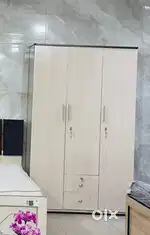 3door Wardrobe unused