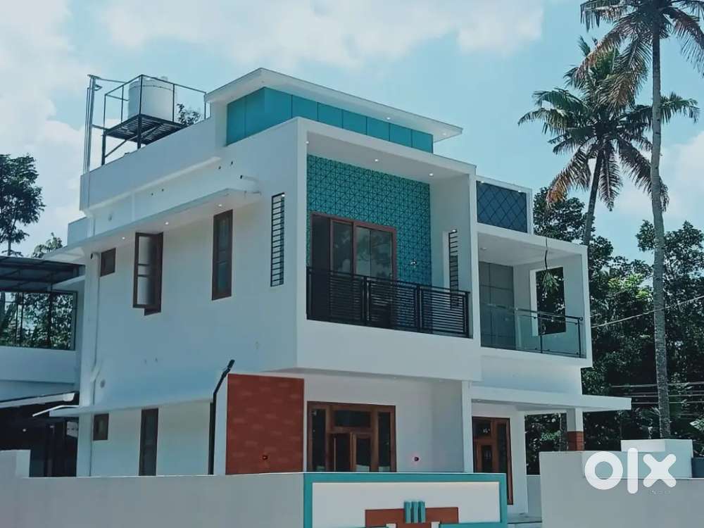 4 BHK House for Sale at kannanalloor (99,00,000)