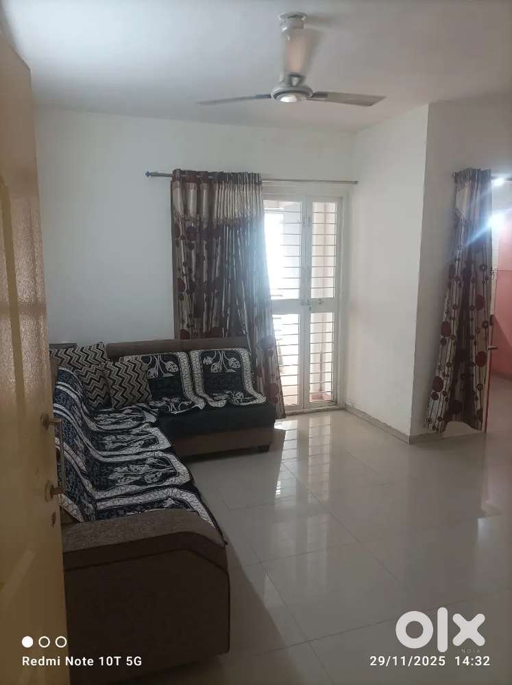 2 BHK semi furnished in ravet dy Patil College near hanging brige