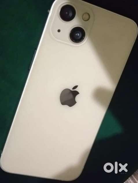 iPhone 13white colour 128gb