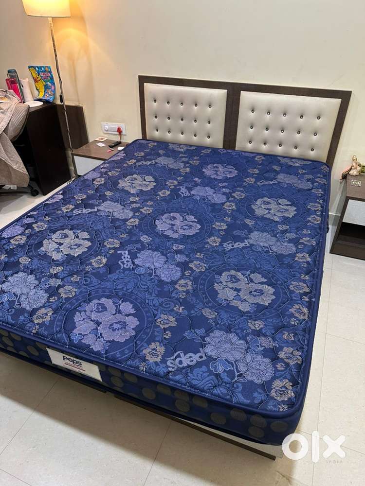 Peps spring koil queen size mattress. (Only mattress)