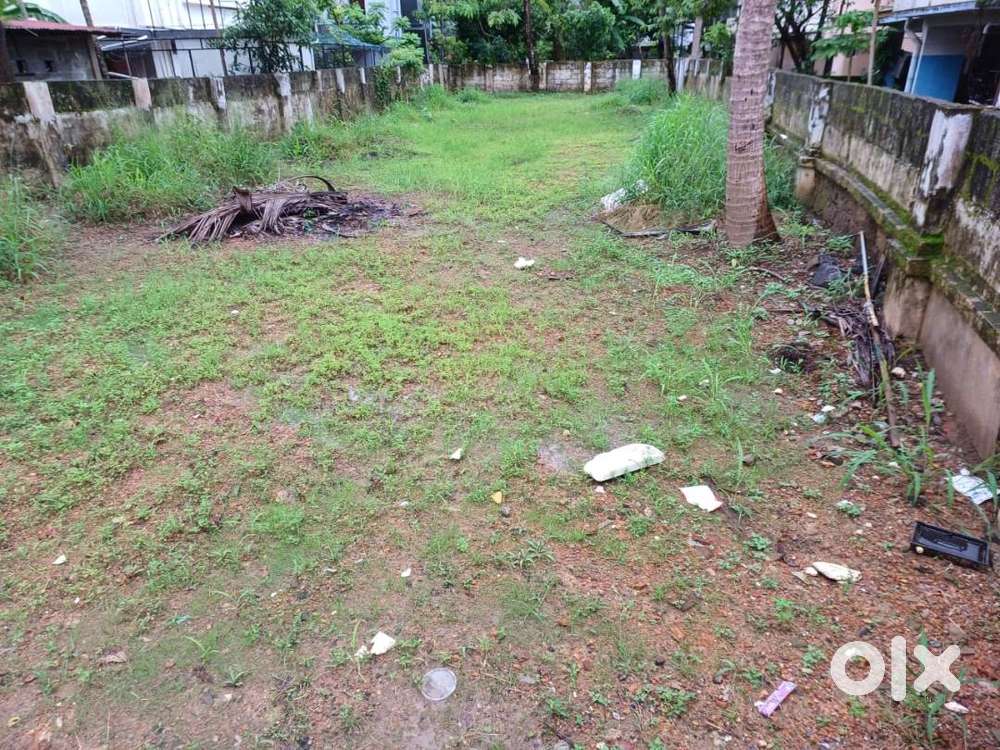 9.58Cents of Commercial Land in Kadavanthra