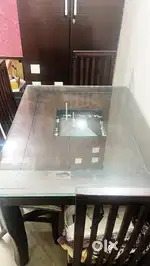 4 Seater Unused Dinning Table