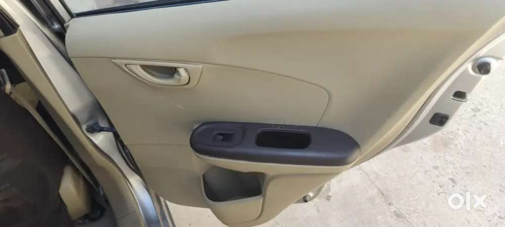 Honda Amaze 2013 Diesel 180000 Km Driven