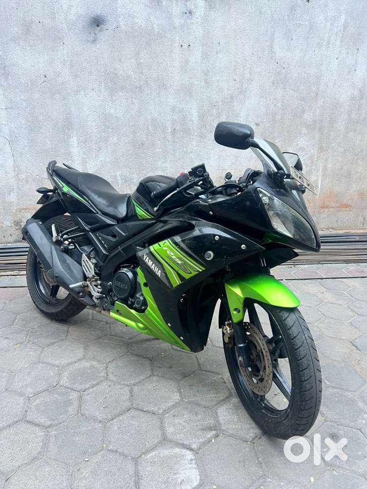 2019 MARCH YAMAHA R15 S BS4 CARBURETTOR TYPE ALLOY DISC ABS SELF START